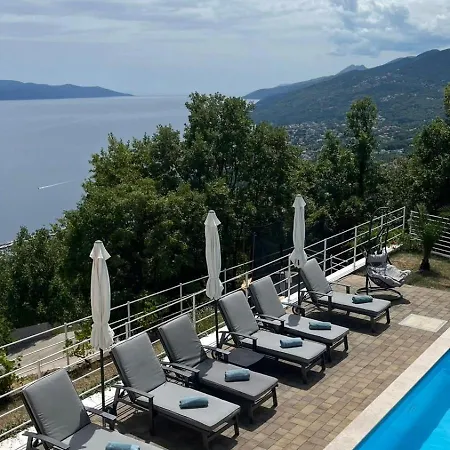 Paradise Apartment *